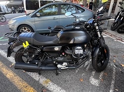 Moto Guzzi V7 IV Stone de 2022