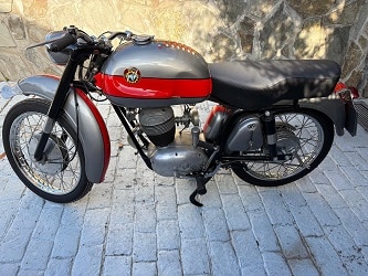 Ficha reducida MV Agusta 150 cc de 1961