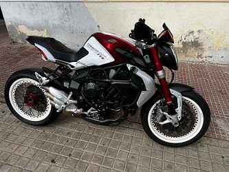 Ficha reducida MV Agusta Brutale 800 Dragster RR de 2016