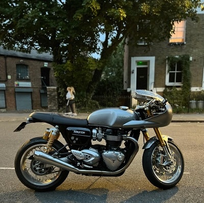 Ficha reducida Triumph Thruxton R de 2017