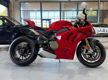 Ducati Panigale V4 S de 2024